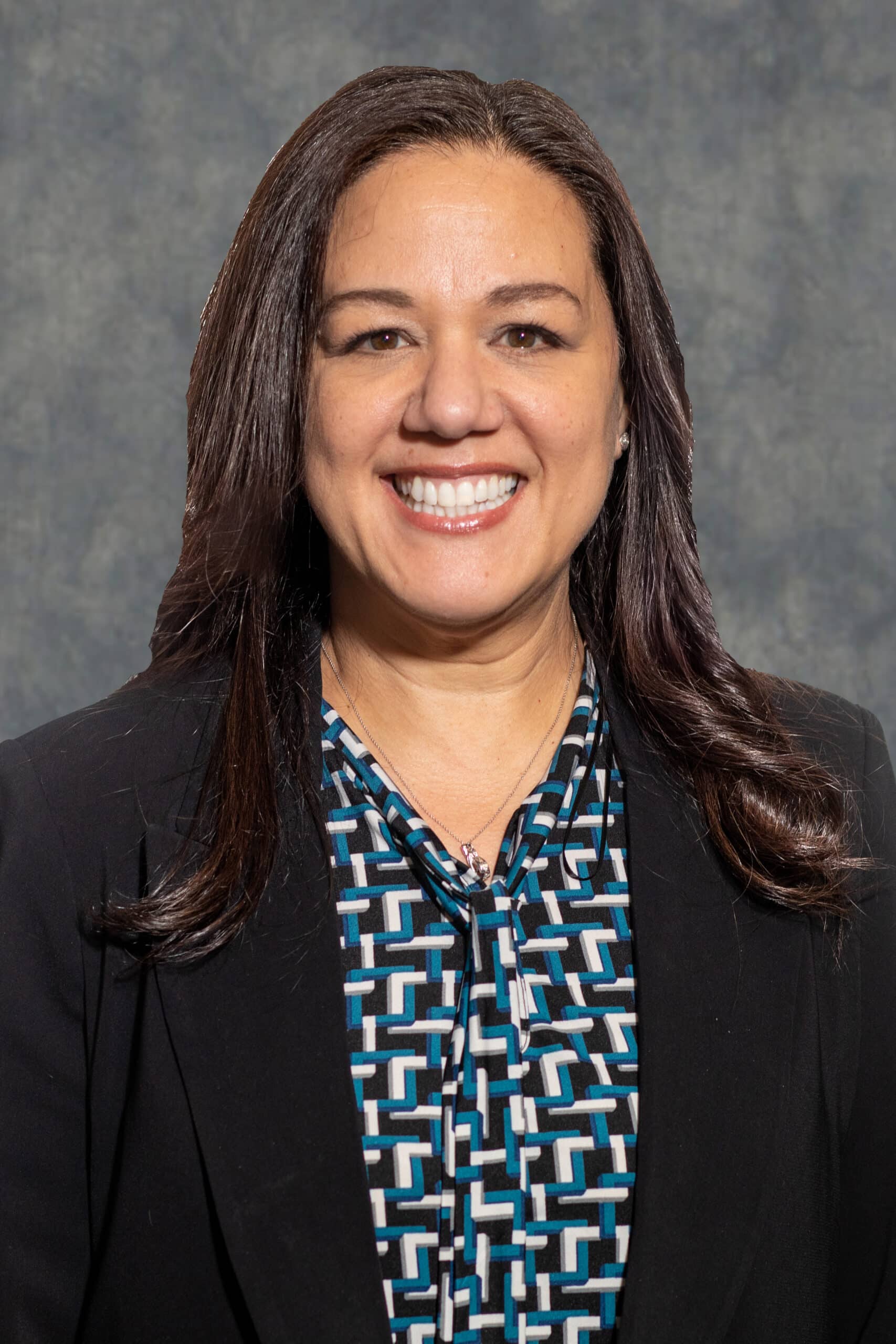 completecare_staff2024_B_bluewire-CC